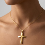 Pingente Cruz Lisa Polida Folheado a Ouro - 3,5cm - Imagem 3